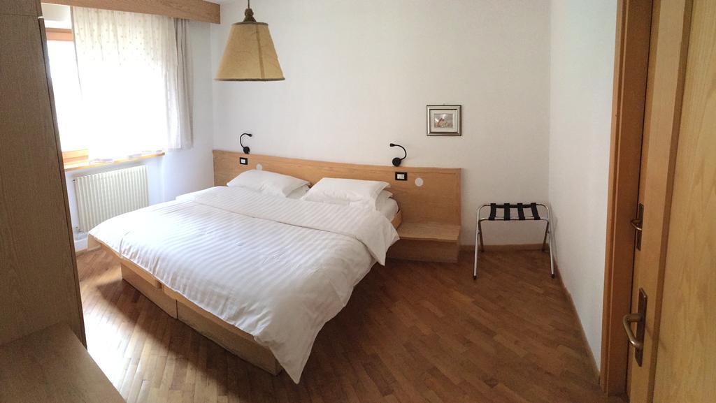 Garnì Tobià Acomodação com café da manhã Campitello di Fassa Exterior foto